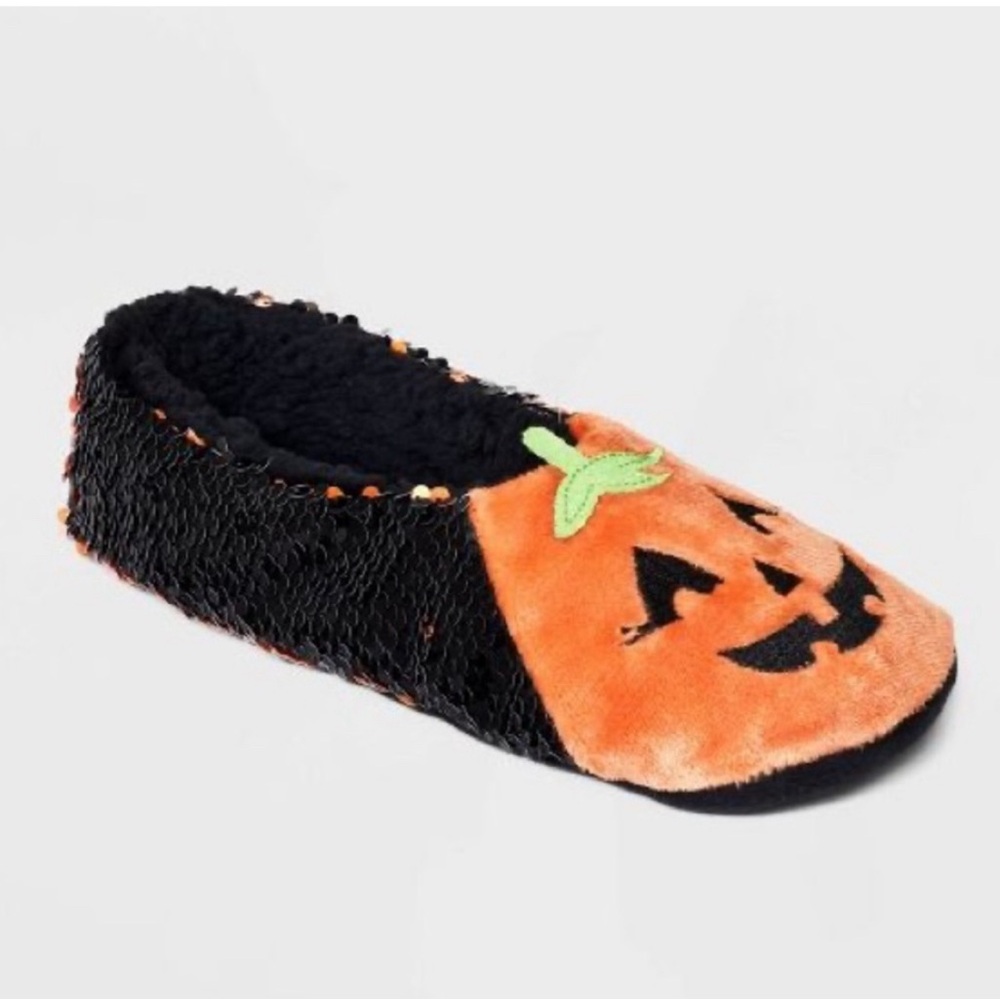 Hyde & EEK! Boutique Pumpkin Flip Sequin Pull-On Slipper Socks with Grippers